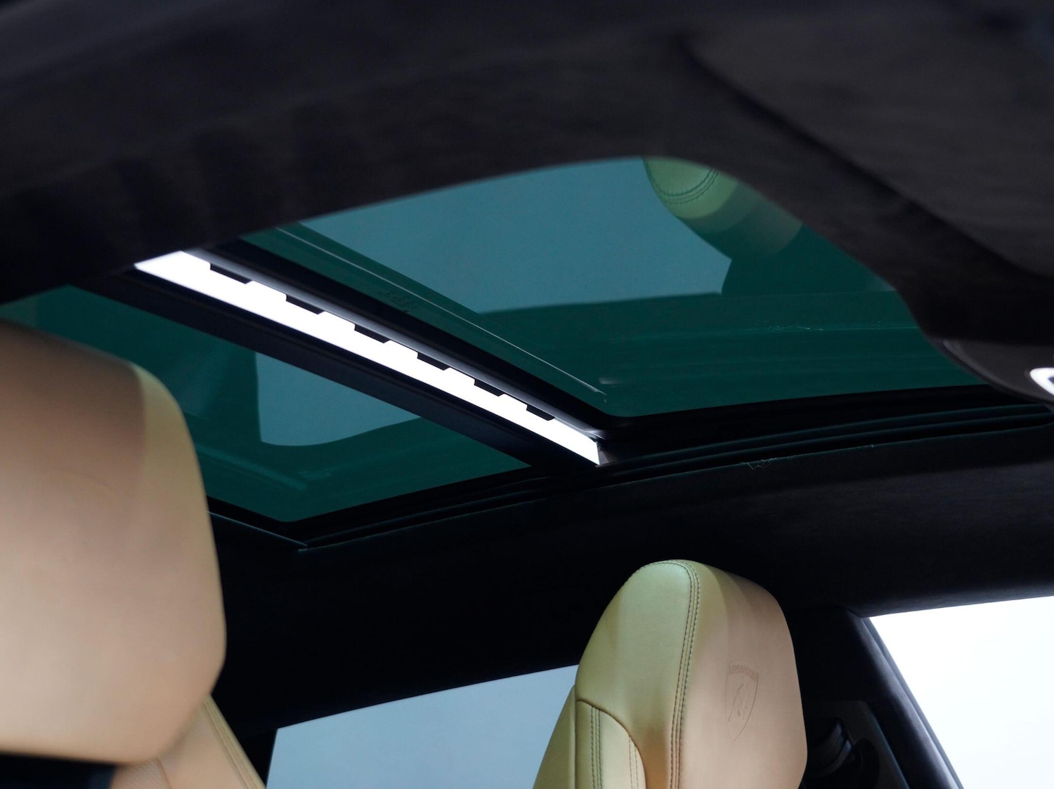 Used Lamborghini Urus 2022 for sale - 76409582: Photo 3