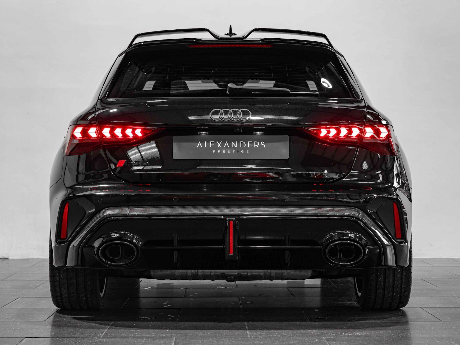 Used Audi RS3 2025 for sale - 76965020: Photo 11