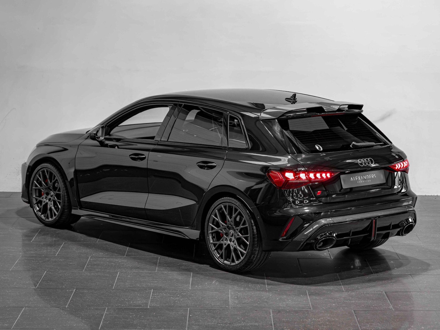 Used Audi RS3 2025 for sale - 76965020: Photo 5