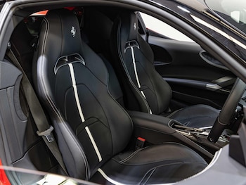 Used Ferrari SF90 Stradale 2021 for sale - 75589192: Photo