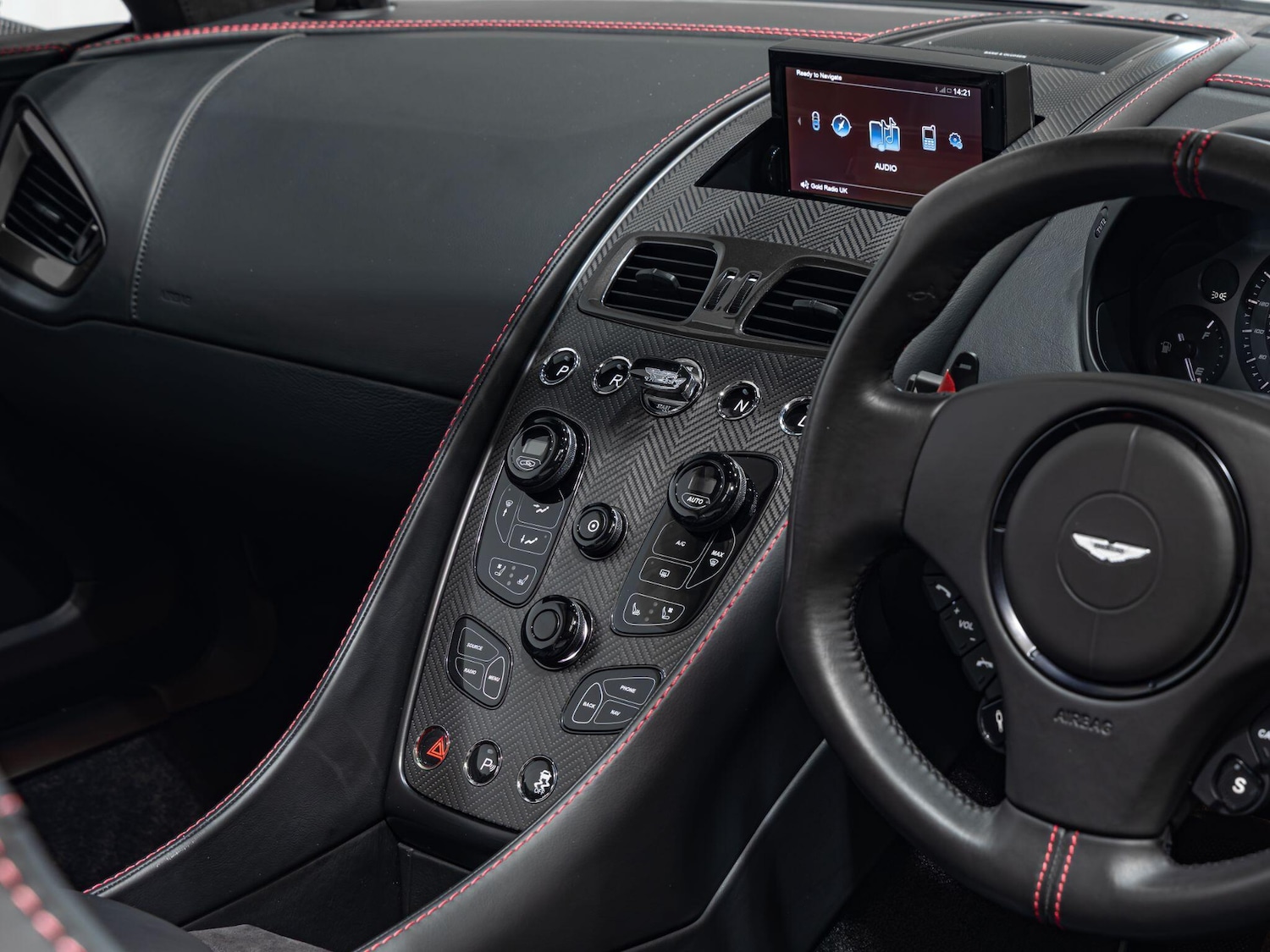 Used Aston Martin Vanquish 2015 for sale - 77441398: Photo 14