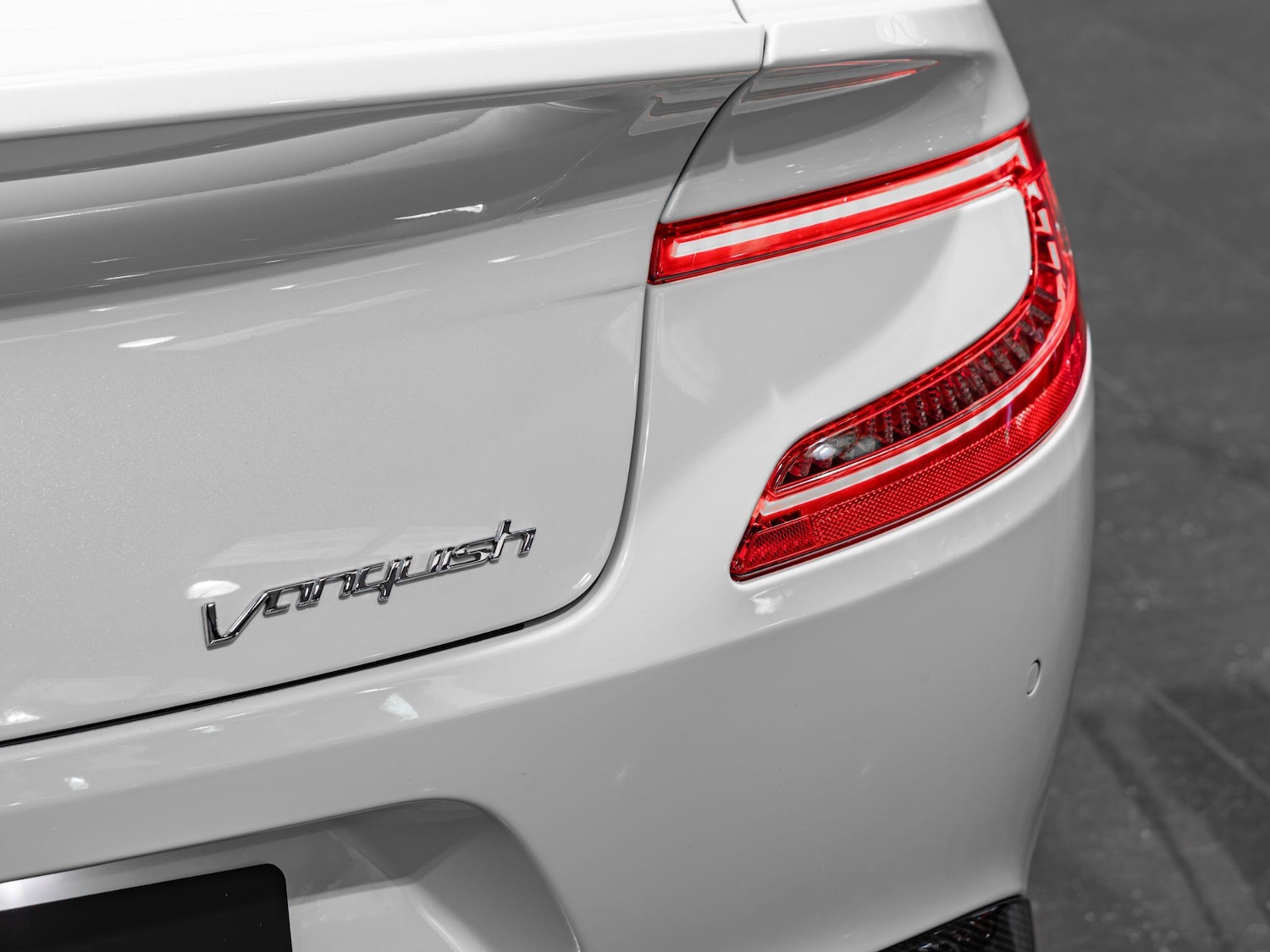 Used Aston Martin Vanquish 2015 for sale - 77441398: Photo 35