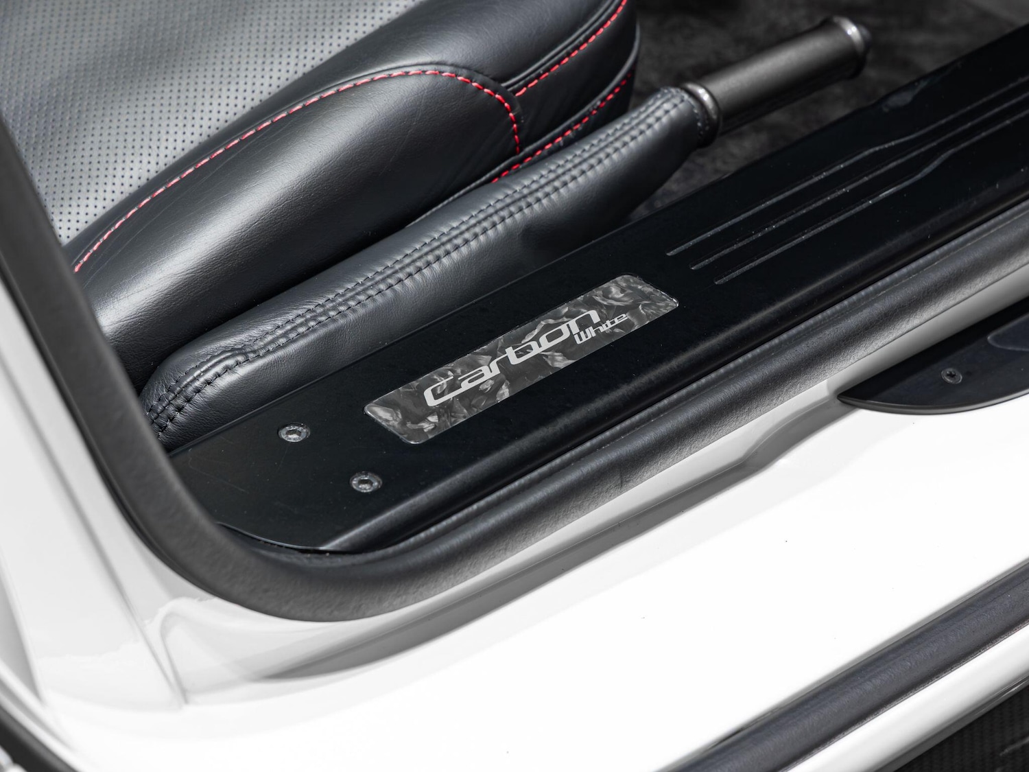 Used Aston Martin Vanquish 2015 for sale - 77441398: Photo 5