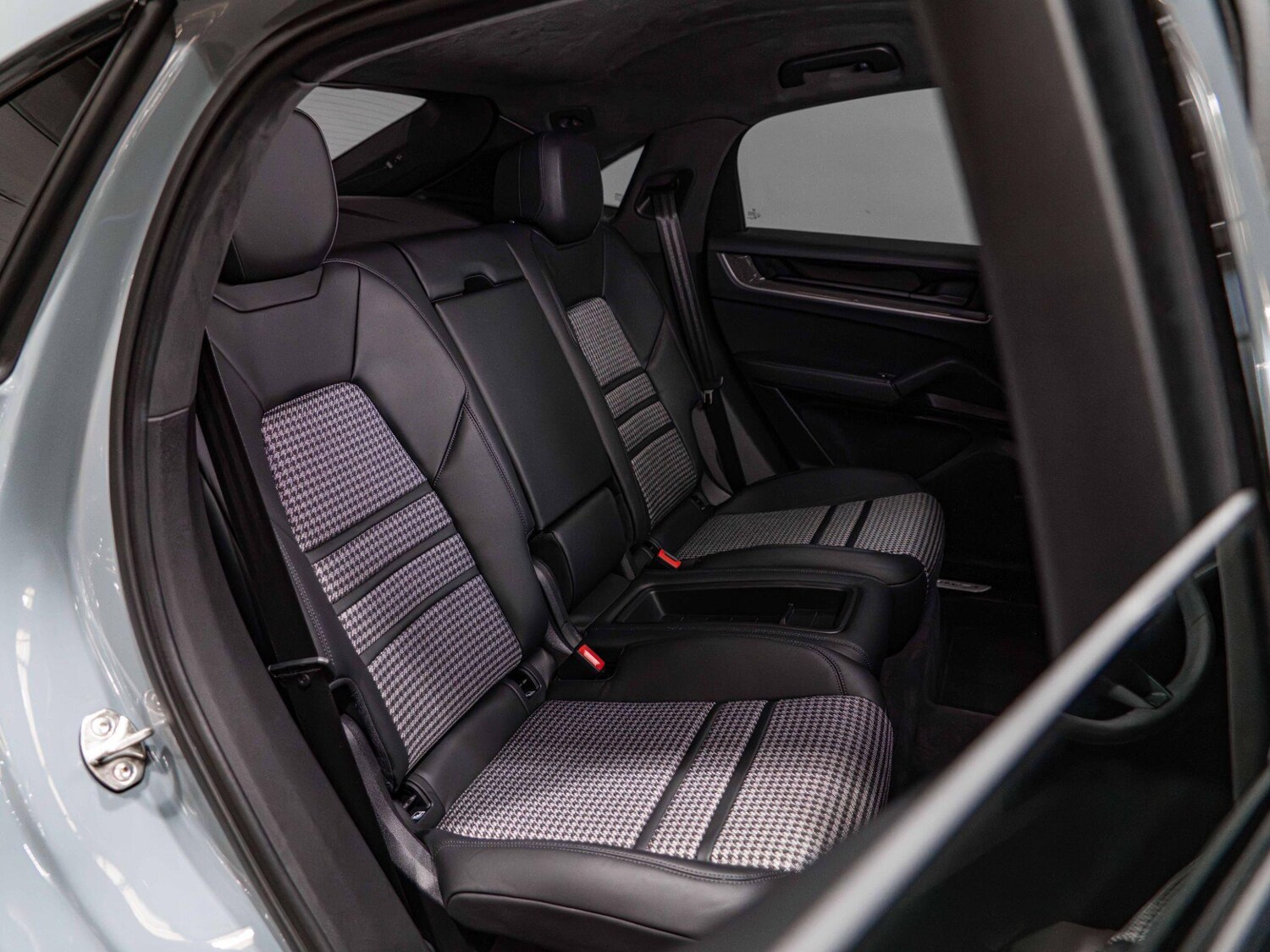 Used Porsche Cayenne for sale - 77768620: Photo 17