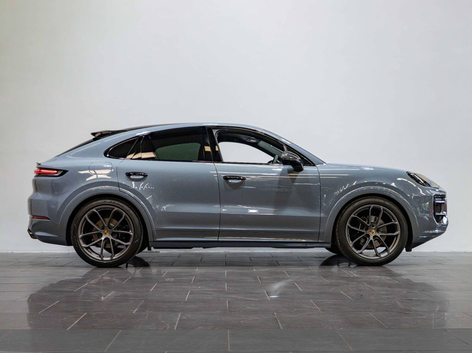 Used Porsche Cayenne for sale - 77768620: Photo 6