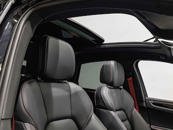 Used Porsche Macan 2023 for sale - 77291201: Photo