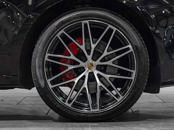 Used Porsche Macan 2023 for sale - 77291201: Photo