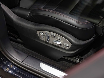 Used Porsche Macan 2023 for sale - 77291201: Photo