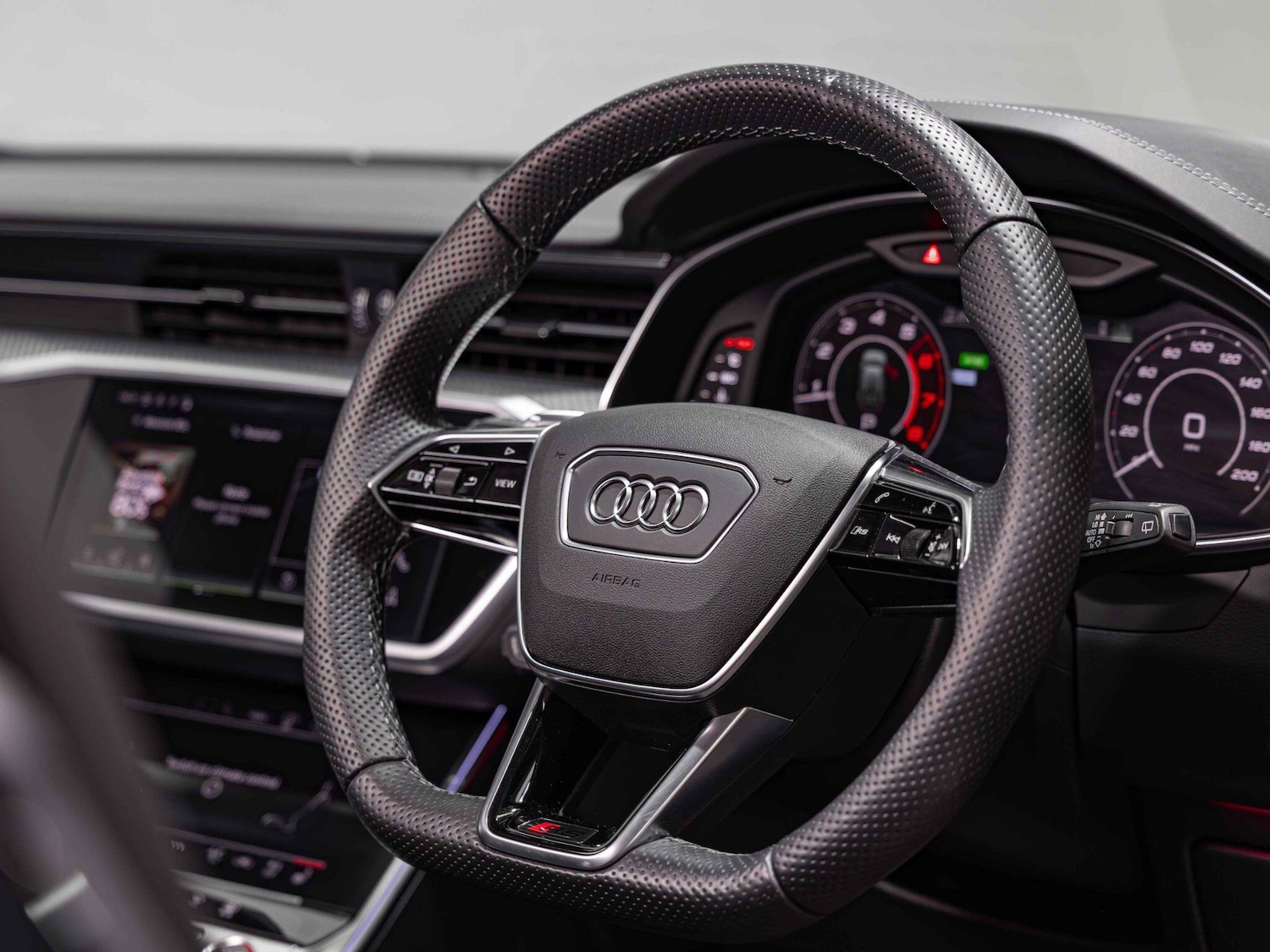 Used Audi RS6 2021 for sale - 77131068: Photo 11