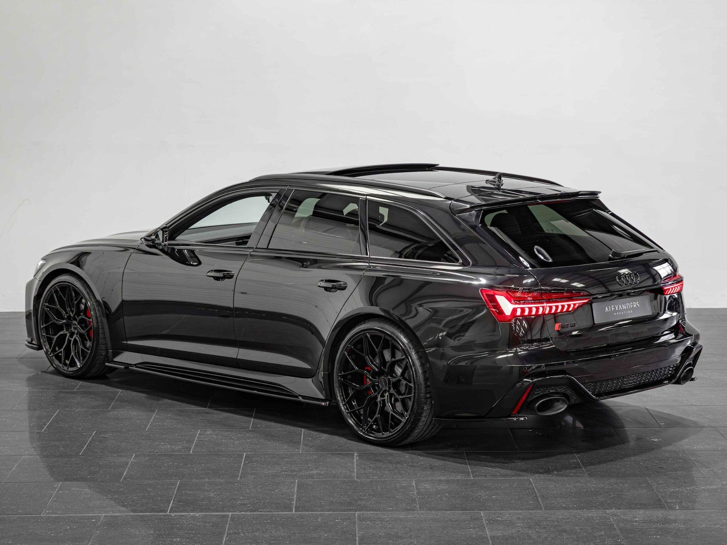 Used Audi RS6 2021 for sale - 77131068: Photo 24