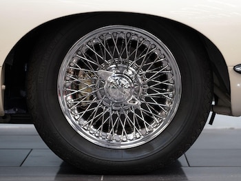 Used Jaguar E-Type 1963 for sale - 76993970: Photo