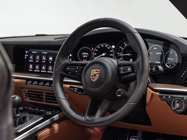 Used Porsche 911 2022 for sale - 76138116: Photo 10