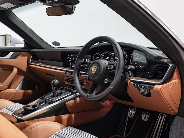 Used Porsche 911 2022 for sale - 76138116: Photo 8