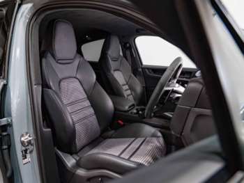 Used Porsche Cayenne 2024 for sale - 74336173: Photo