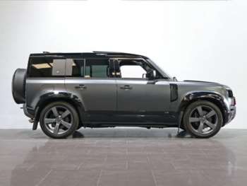 Used Land Rover Defender 110 2023 for sale - 74739277: Photo