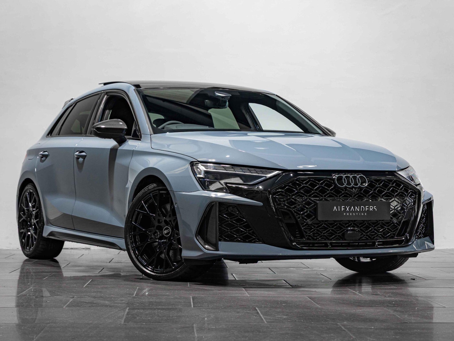 Used Audi RS3 2025 for sale - 76457196: Photo 8