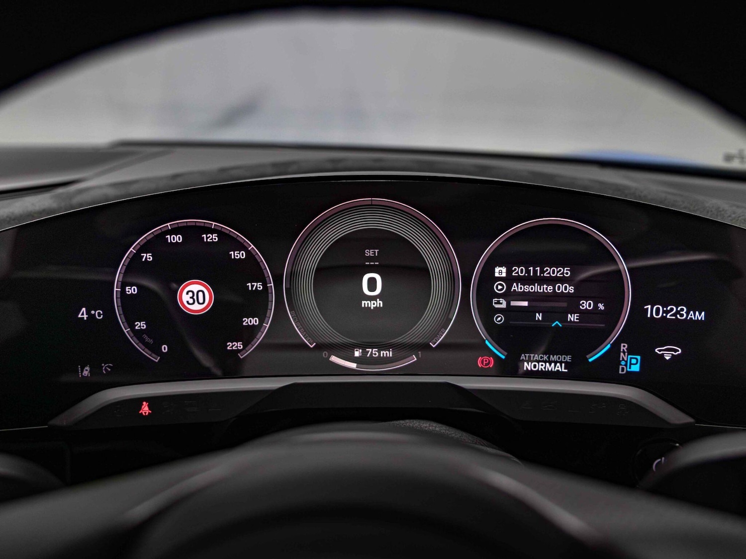 Used Porsche Taycan 2024 for sale - 76645925: Photo 11