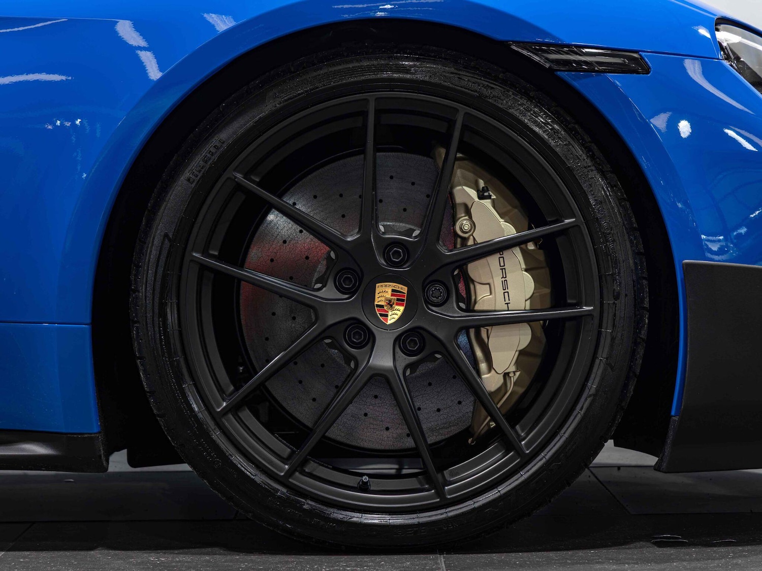 Used Porsche Taycan 2024 for sale - 76645925: Photo 3