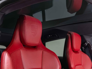 Used Porsche Taycan 2023 for sale - 76349042: Photo