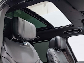 Used Land Rover Range Rover 2025 for sale - 76689925: Photo