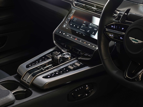 Used Aston Martin Vanquish for sale - 75646118: Photo 12