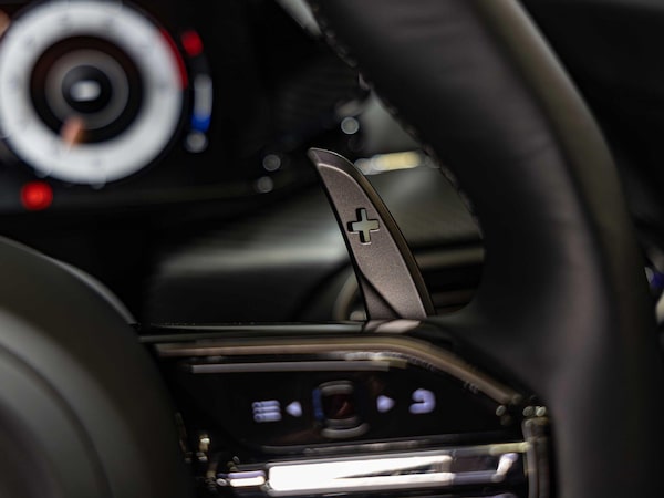 Used Aston Martin Vanquish for sale - 75646118: Photo 18