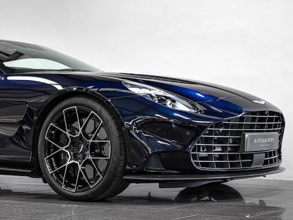 Used Aston Martin Vanquish for sale - 75646118: Photo 26