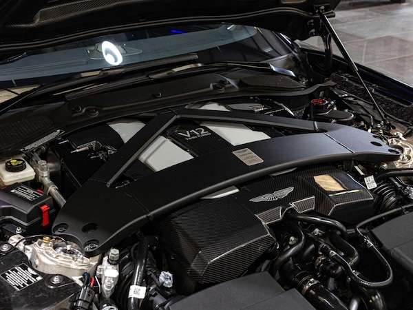 Used Aston Martin Vanquish for sale - 75646118: Photo 38