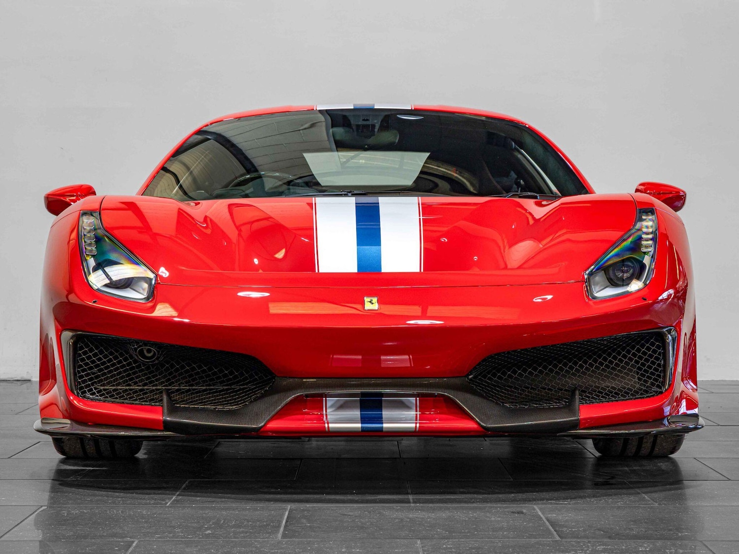 Used Ferrari 488 Pista 2019 for sale - 76348827: Photo 10
