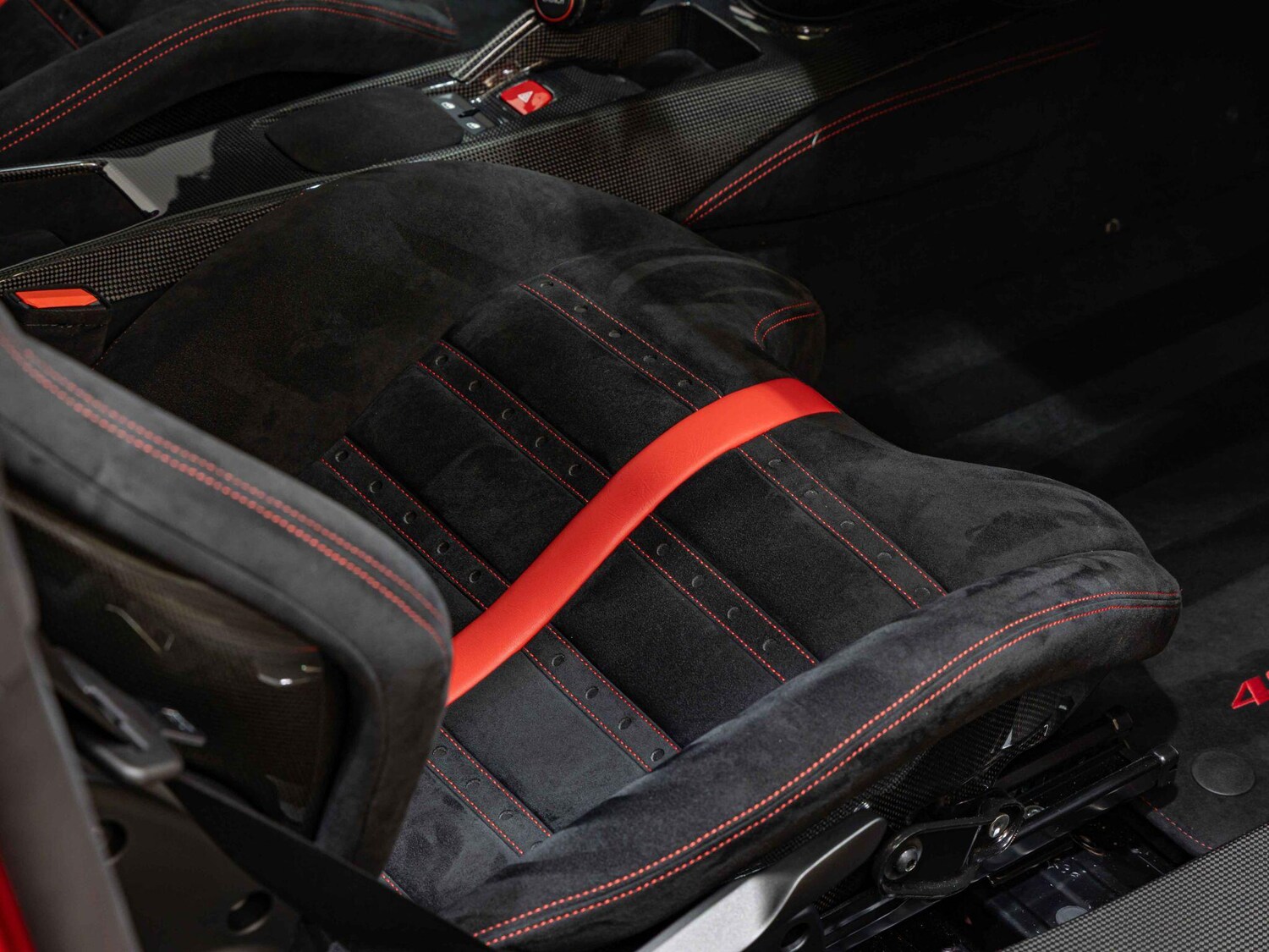 Used Ferrari 488 Pista 2019 for sale - 76348827: Photo 23