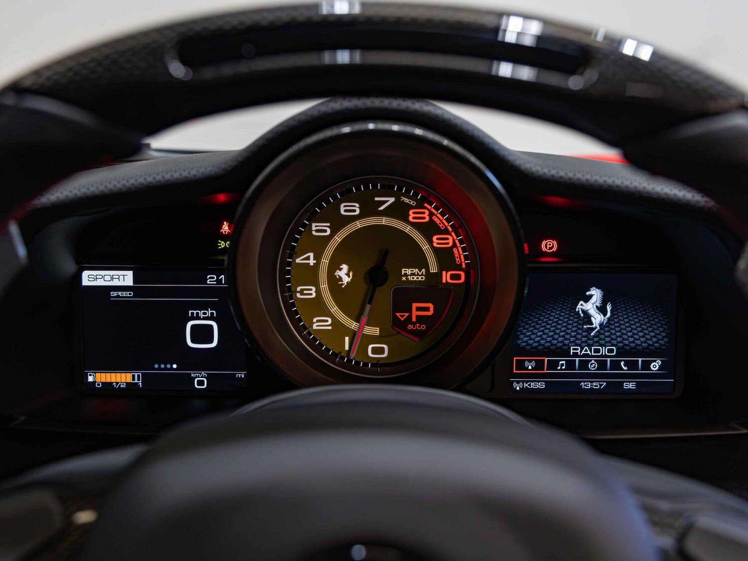 Used Ferrari 488 Pista 2019 for sale - 76348827: Photo 28