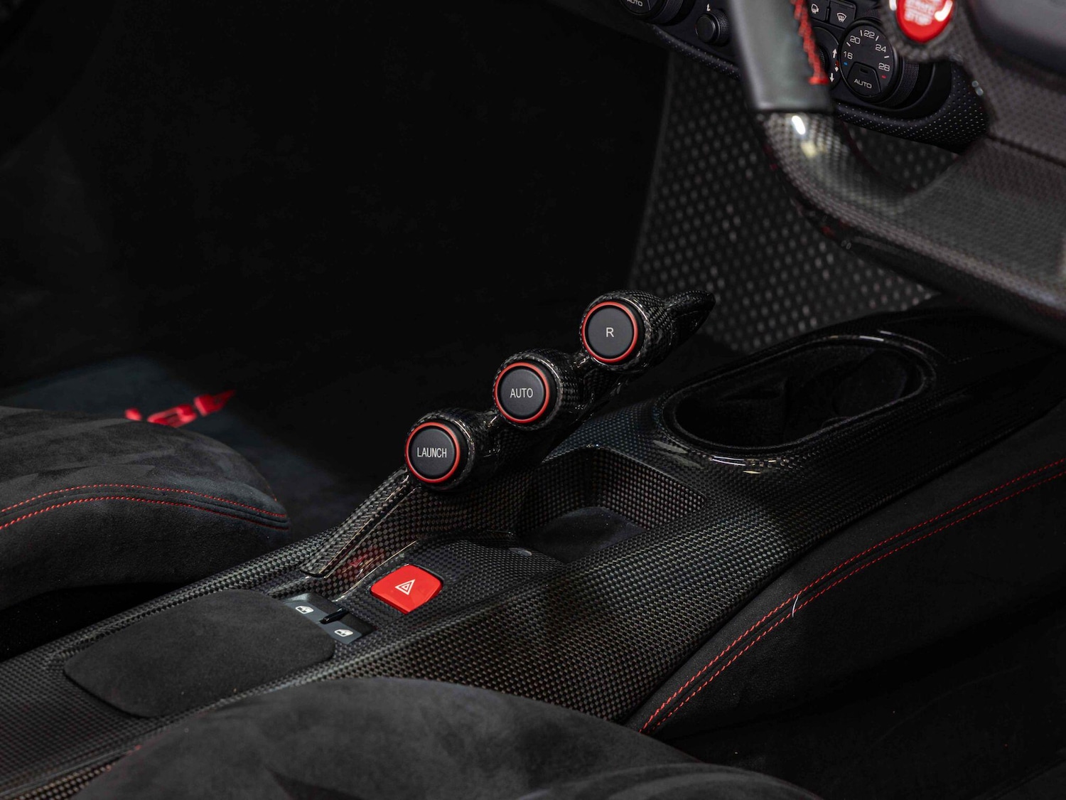 Used Ferrari 488 Pista 2019 for sale - 76348827: Photo 29