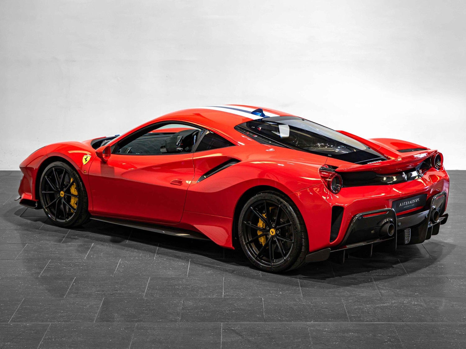 Used Ferrari 488 Pista 2019 for sale - 76348827: Photo 5