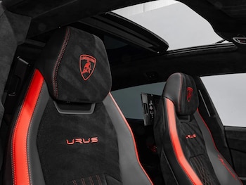 Used Lamborghini Urus 2023 for sale - 79508842: Photo