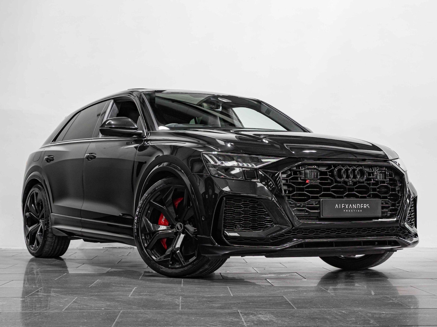 Used Audi RS Q8 2023 for sale - 77156366: Photo 2