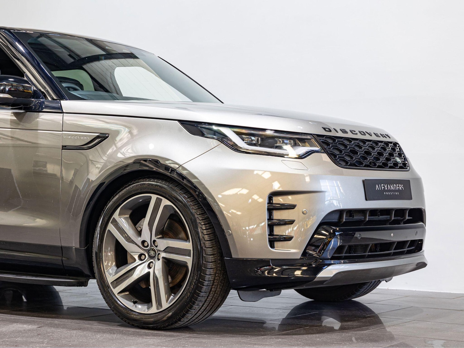 Used Land Rover Discovery 2022 for sale - 77992889: Photo 10