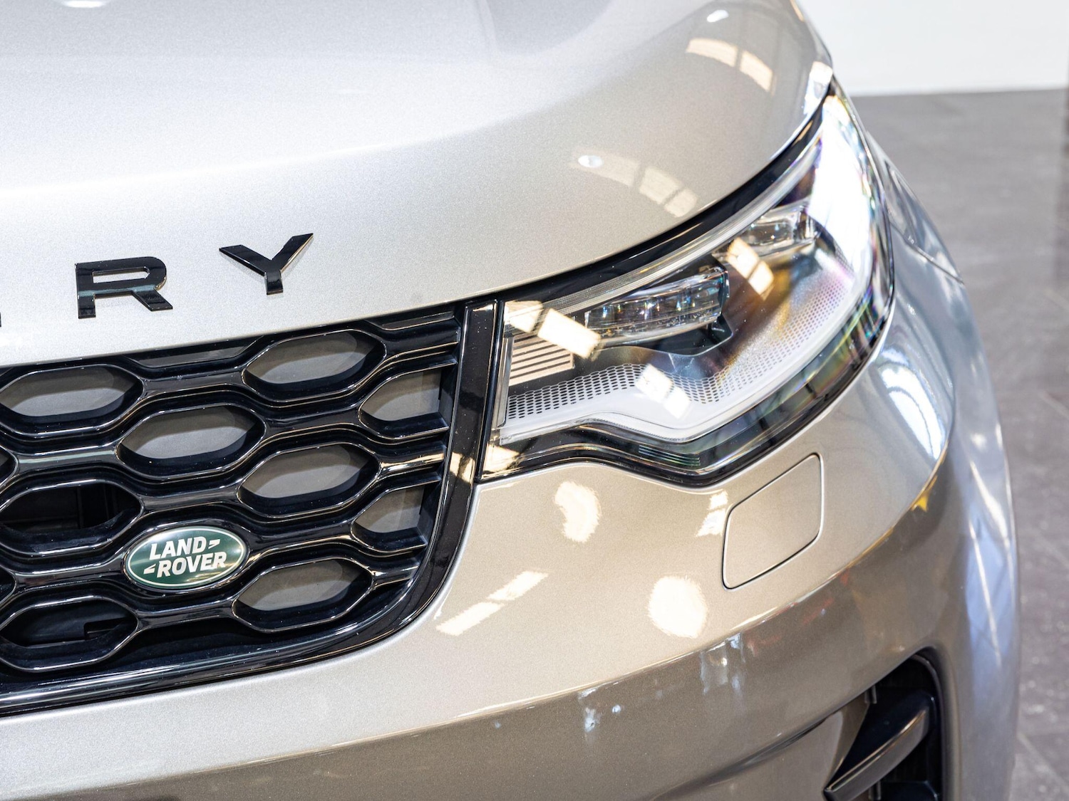 Used Land Rover Discovery 2022 for sale - 77992889: Photo 12