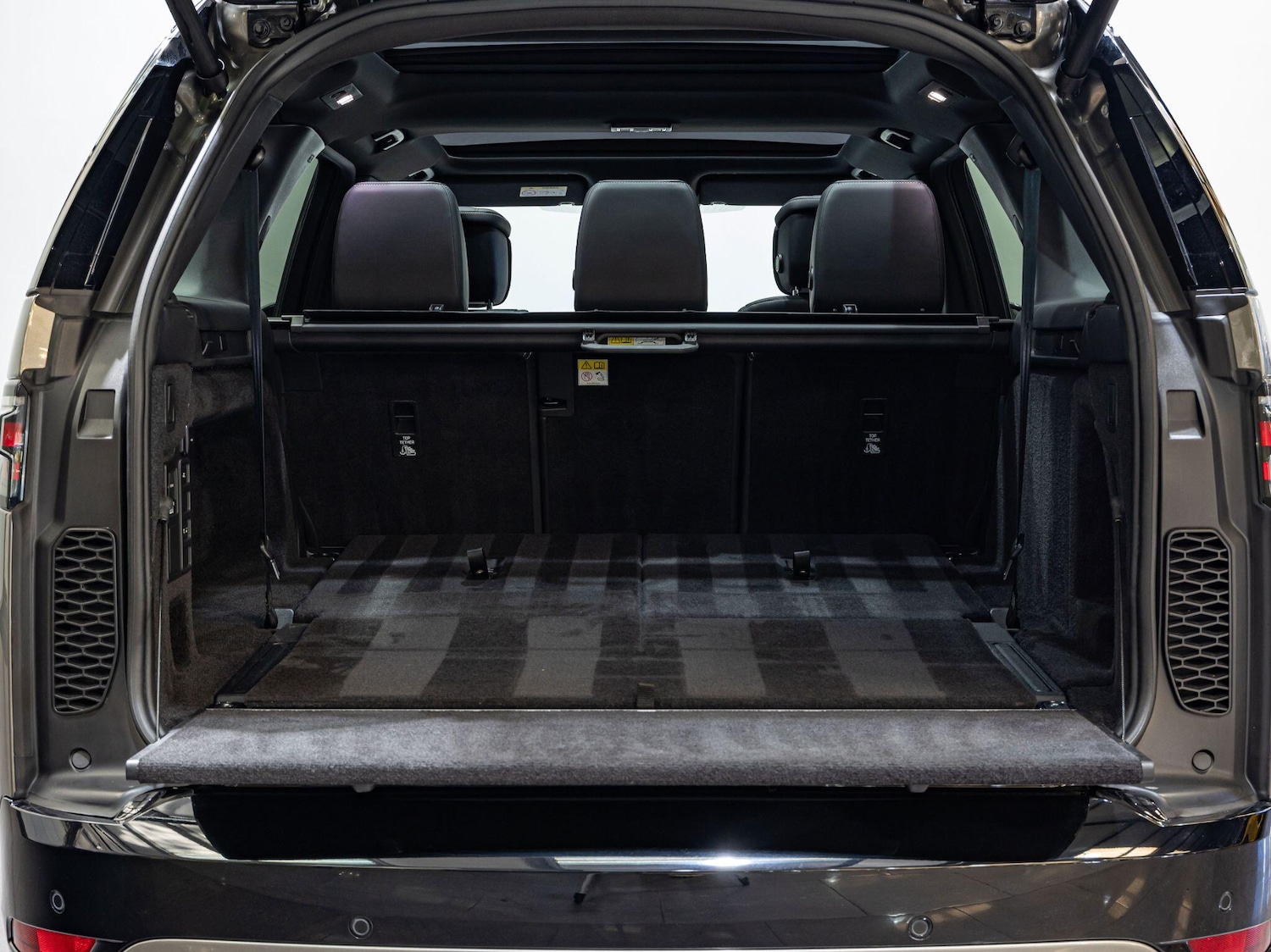 Used Land Rover Discovery 2022 for sale - 77992889: Photo 27