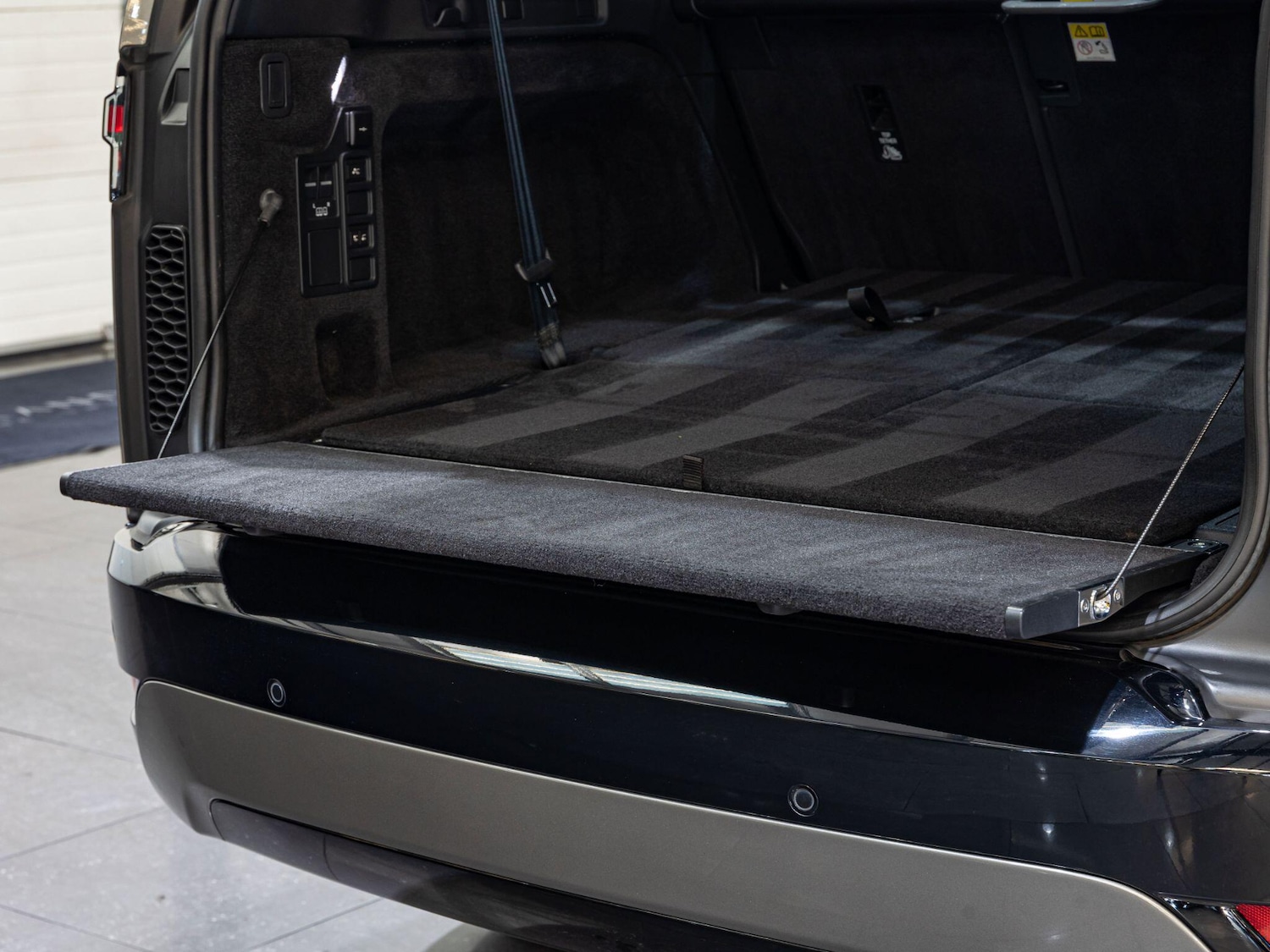 Used Land Rover Discovery 2022 for sale - 77992889: Photo 28