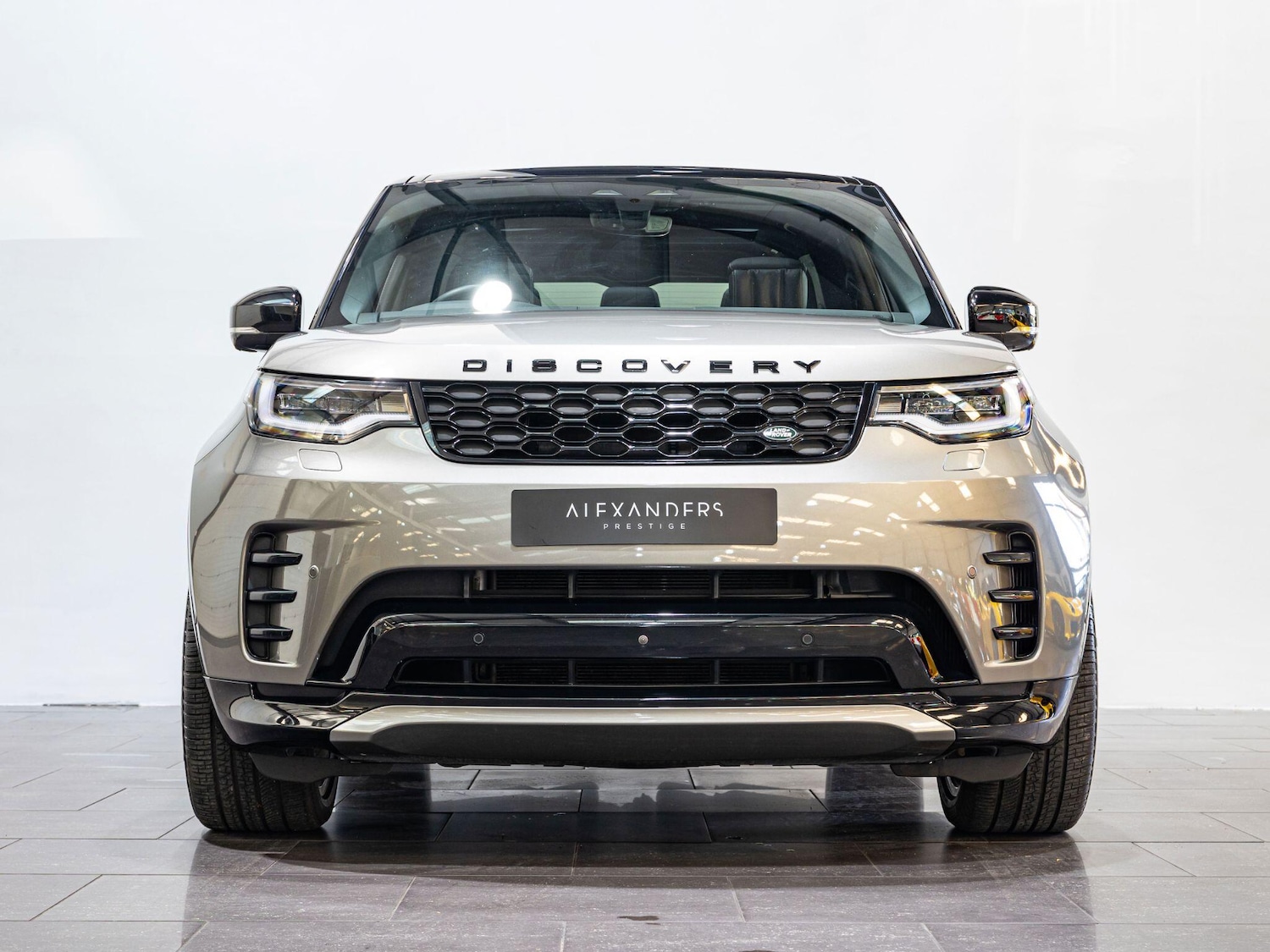 Used Land Rover Discovery 2022 for sale - 77992889: Photo 8