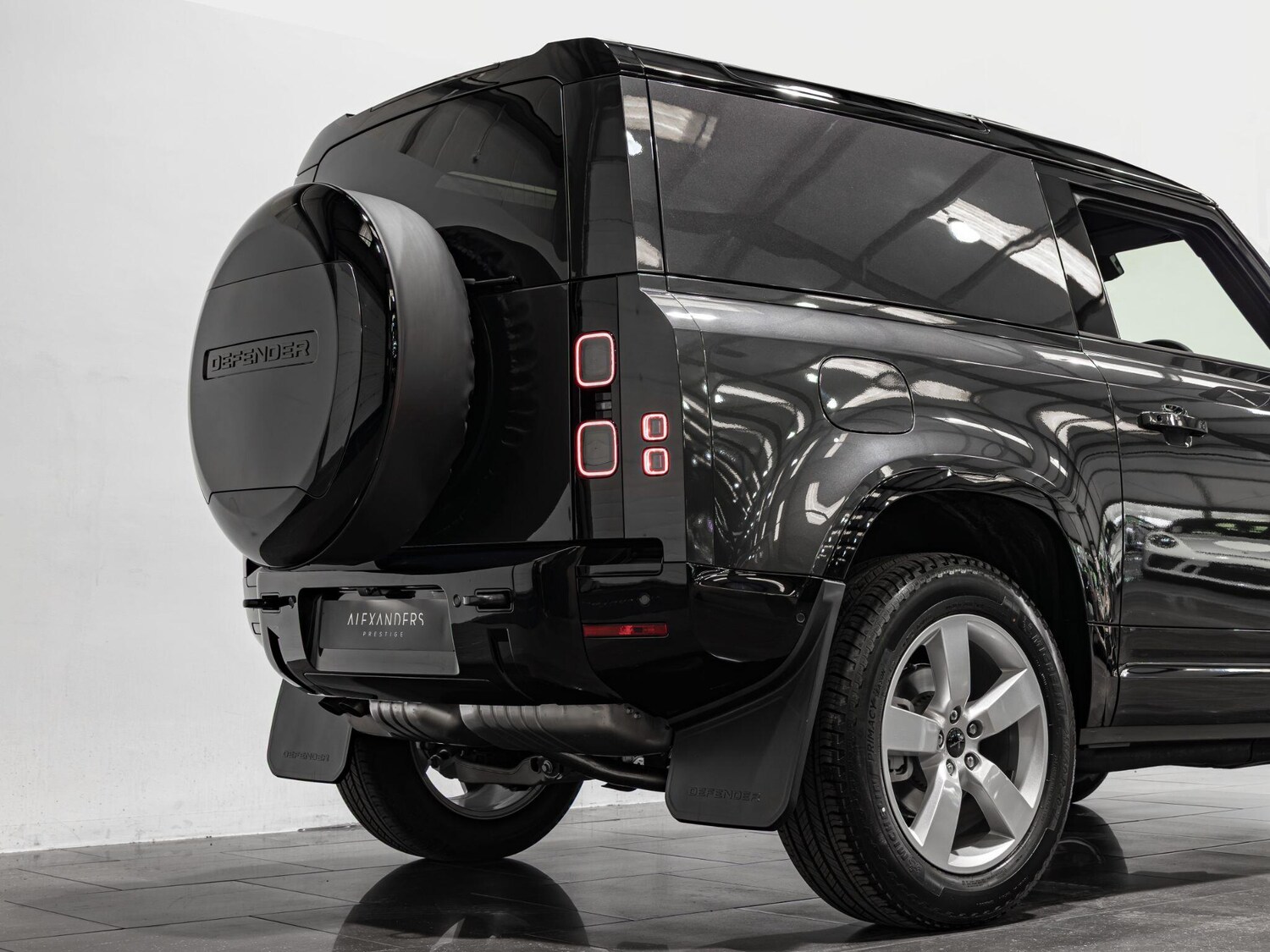 Used Land Rover Defender 90 for sale - 78006636: Photo 25