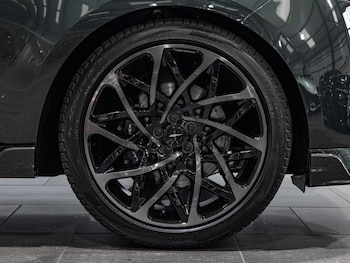 Used Land Rover Range Rover 2025 for sale - 76606846: Photo