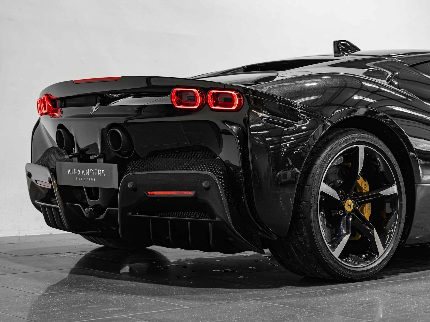 Used Ferrari SF90 Stradale 2021 for sale - 77229589: Photo 13