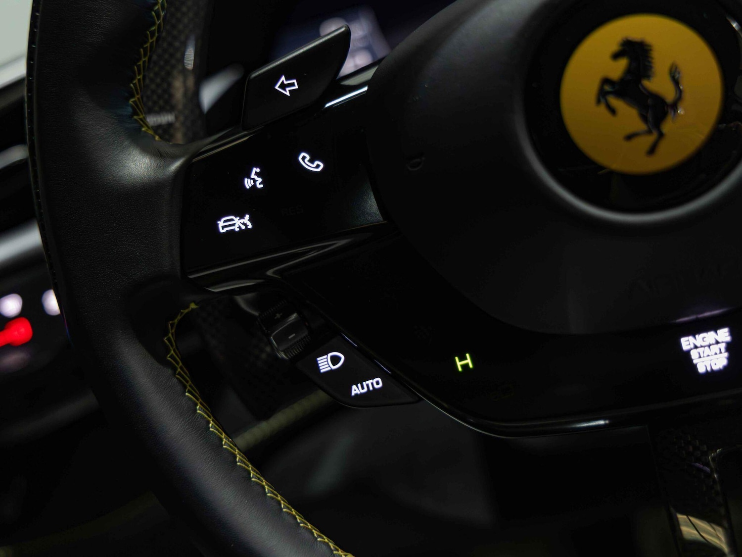 Used Ferrari SF90 Stradale 2021 for sale - 77229589: Photo 21