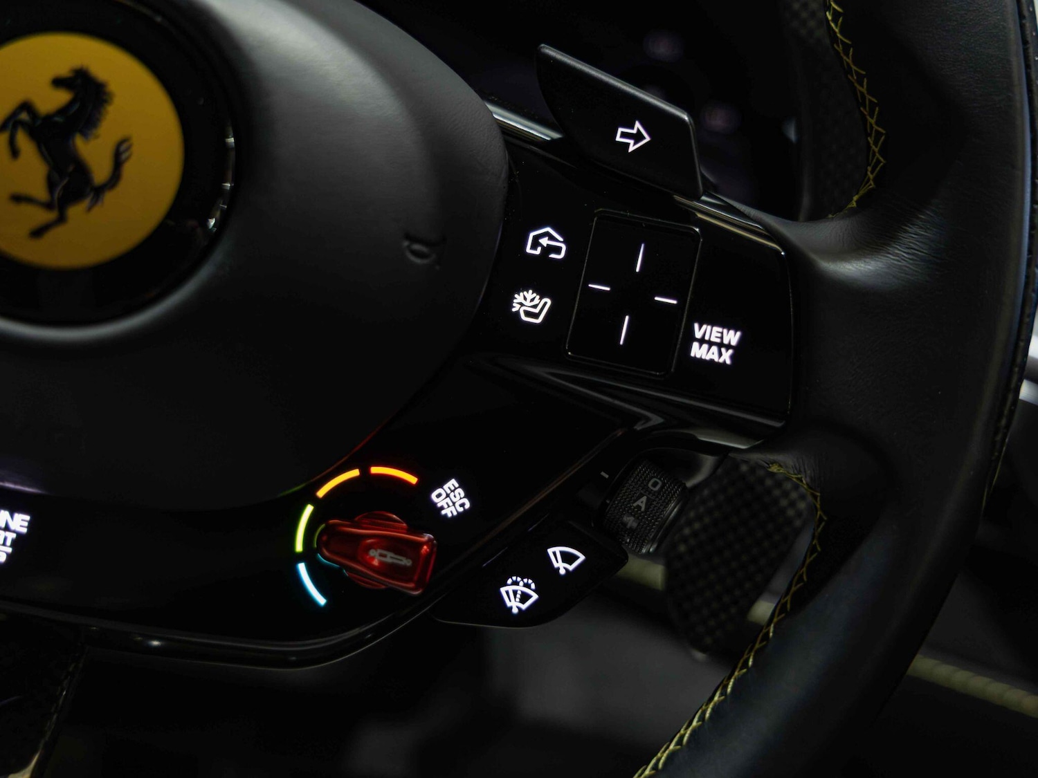 Used Ferrari SF90 Stradale 2021 for sale - 77229589: Photo 22