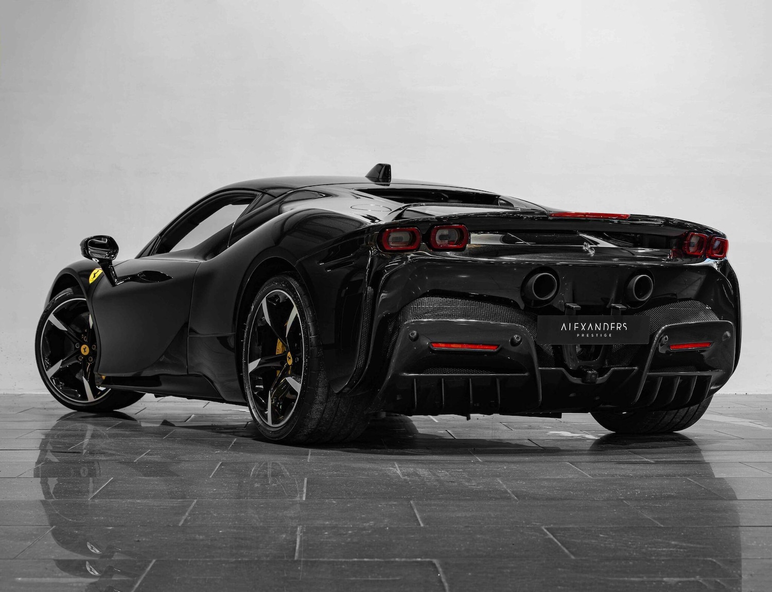 Used Ferrari SF90 Stradale 2021 for sale - 77229589: Photo 9