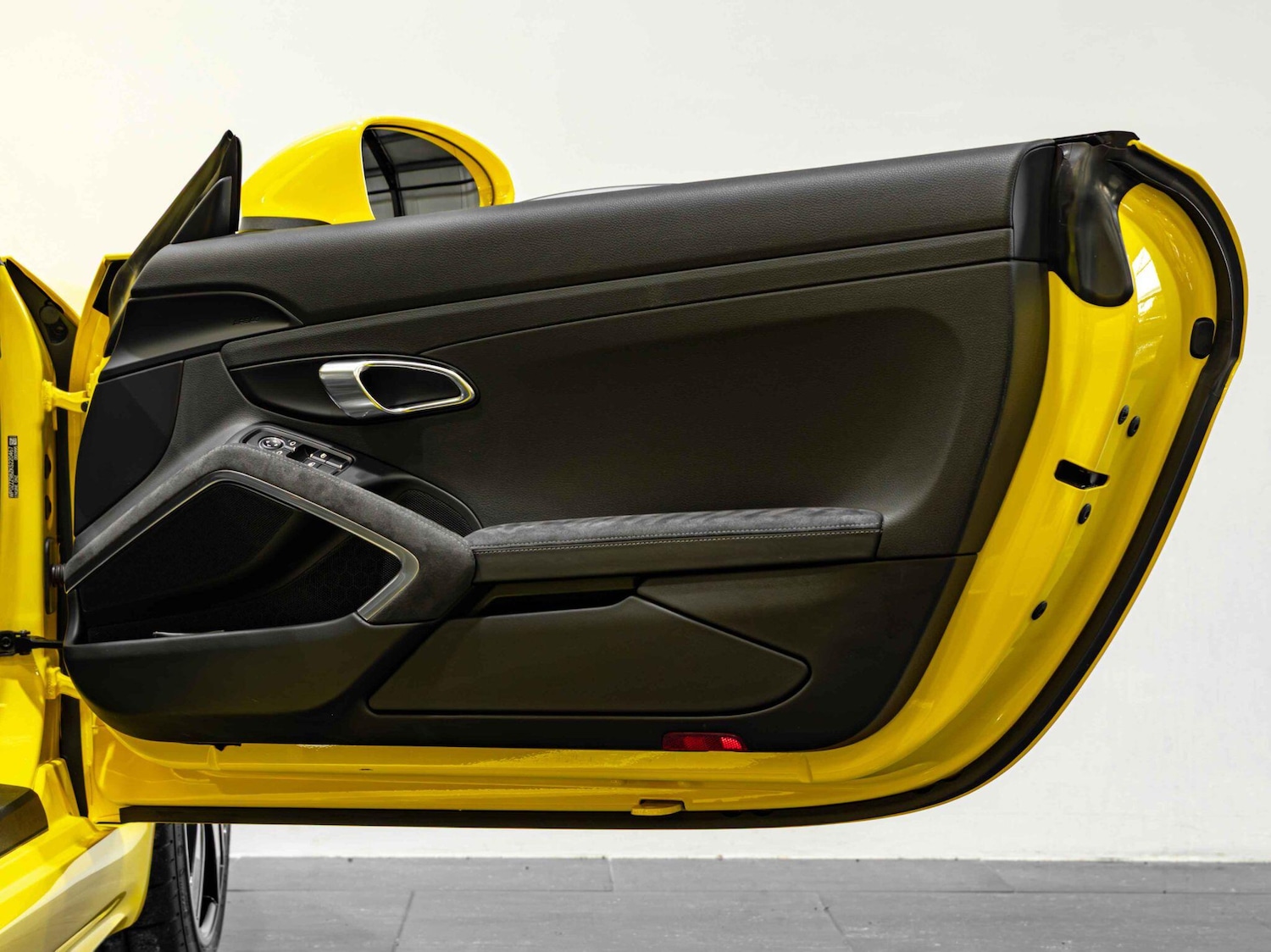 Used Porsche 718 Boxster 2018 for sale - 77537590: Photo 25