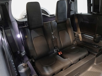 Used Land Rover Defender 110 2023 for sale - 75768410: Photo