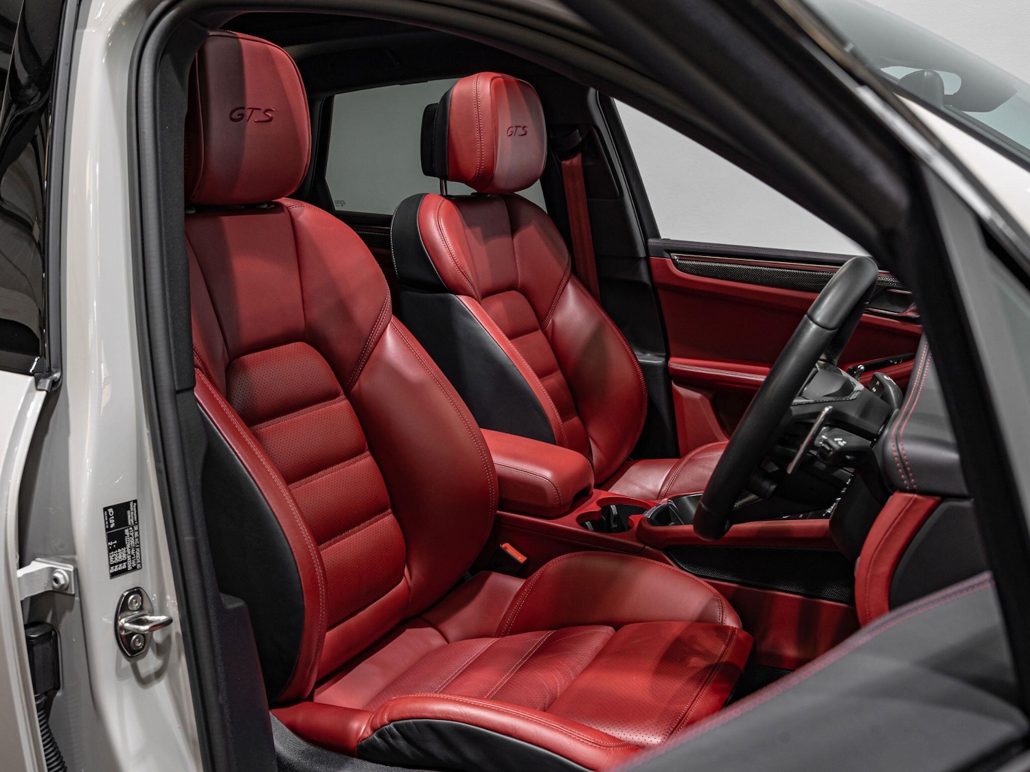 Used Porsche Macan 2023 for sale - 77155374: Photo 9