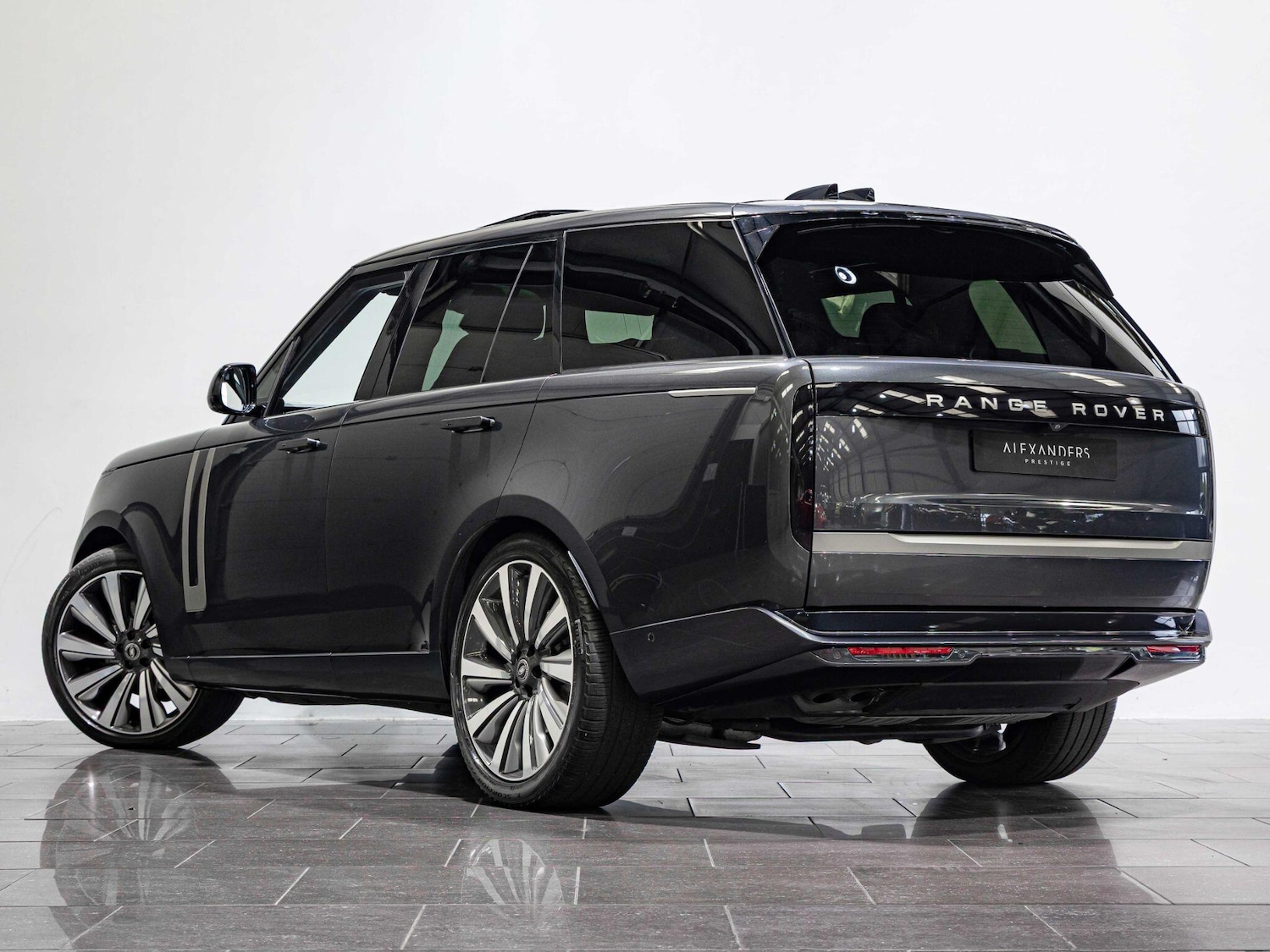 Used Land Rover Range Rover 2024 for sale - 76108958: Photo 5